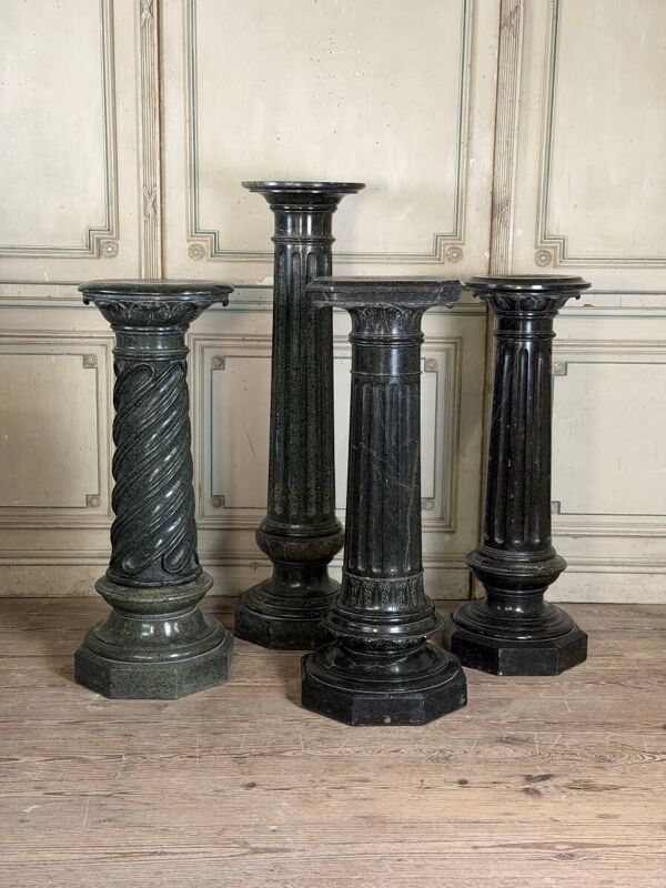 4 colonnes en marbre vert serpentine, vers 1880
