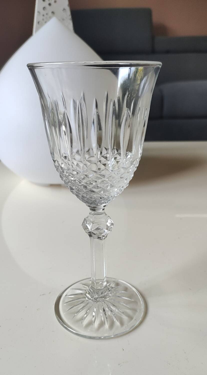 Set of 6 Large Red Wine Glasses. Bohemian Crystal. Diamond-tipped.