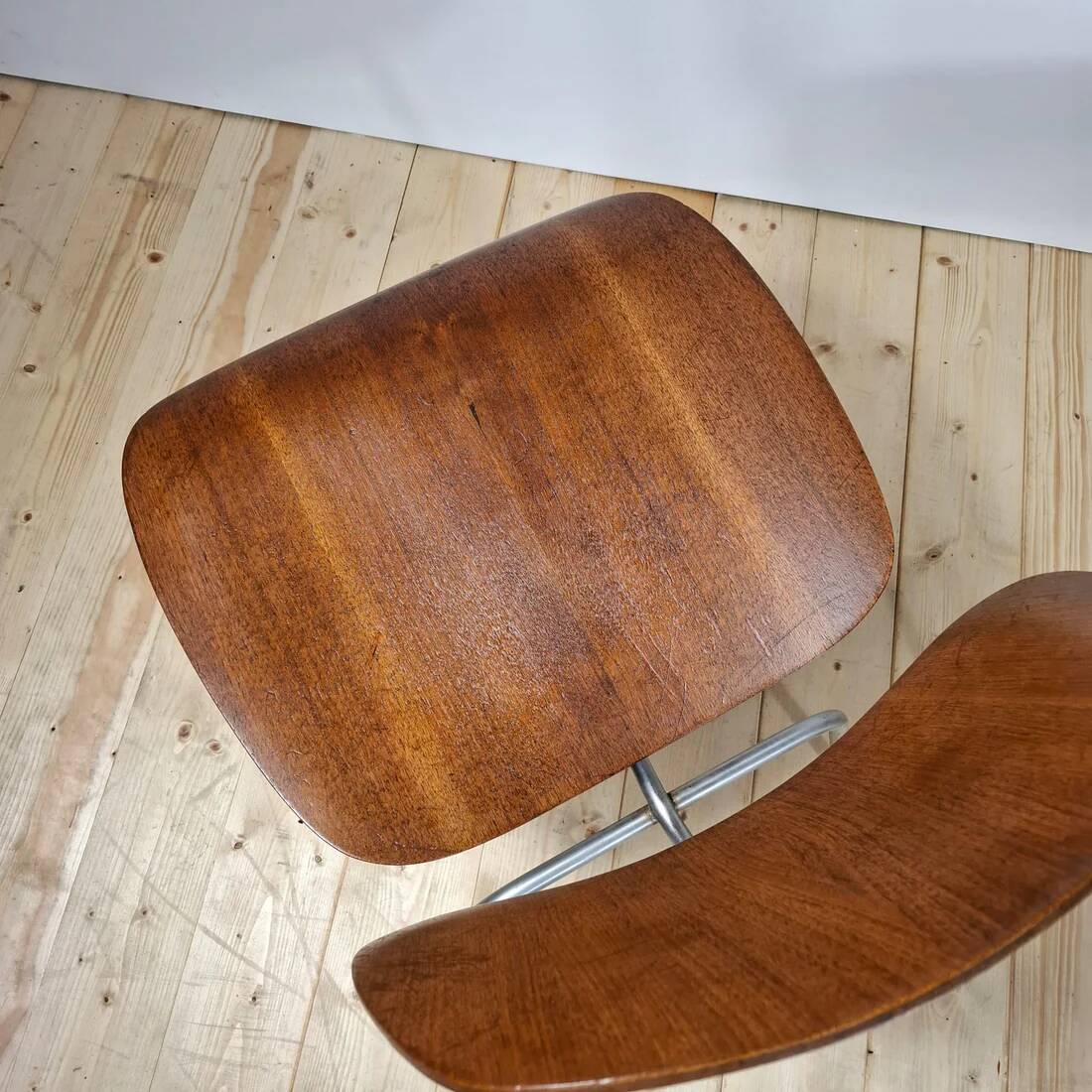 Set of 2 LCM chairs by Charles & Ray Eames for Herman Miller – Mid-Century