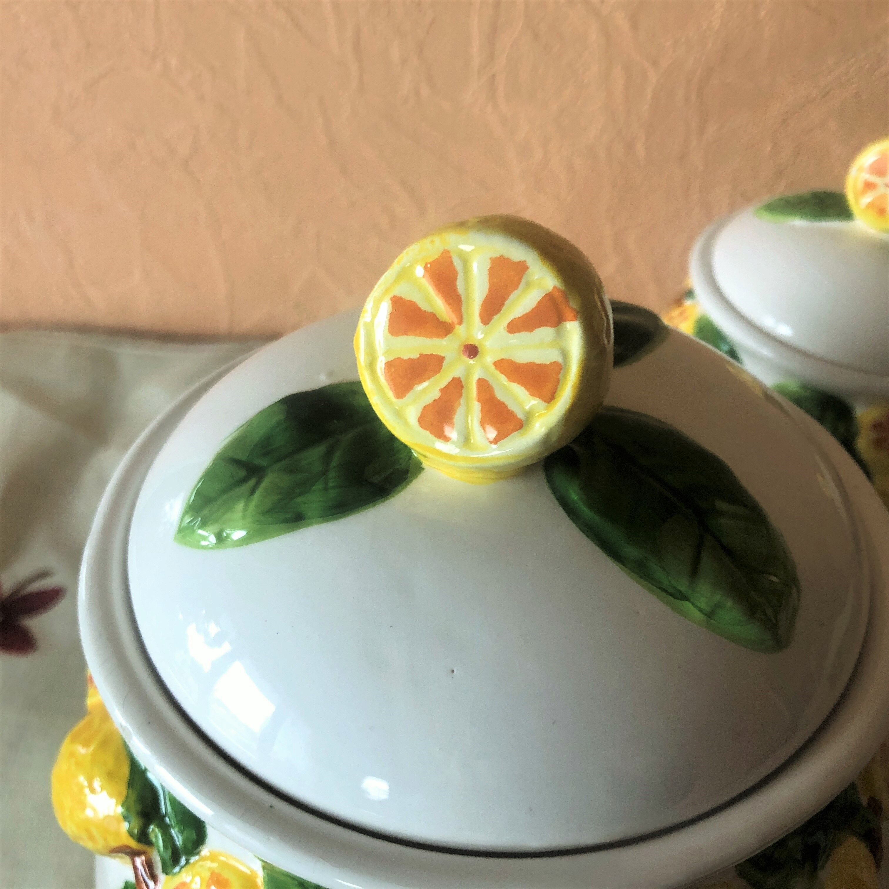 3 jars preservatives condiments onions garlic shallot decoration slurry Lemon