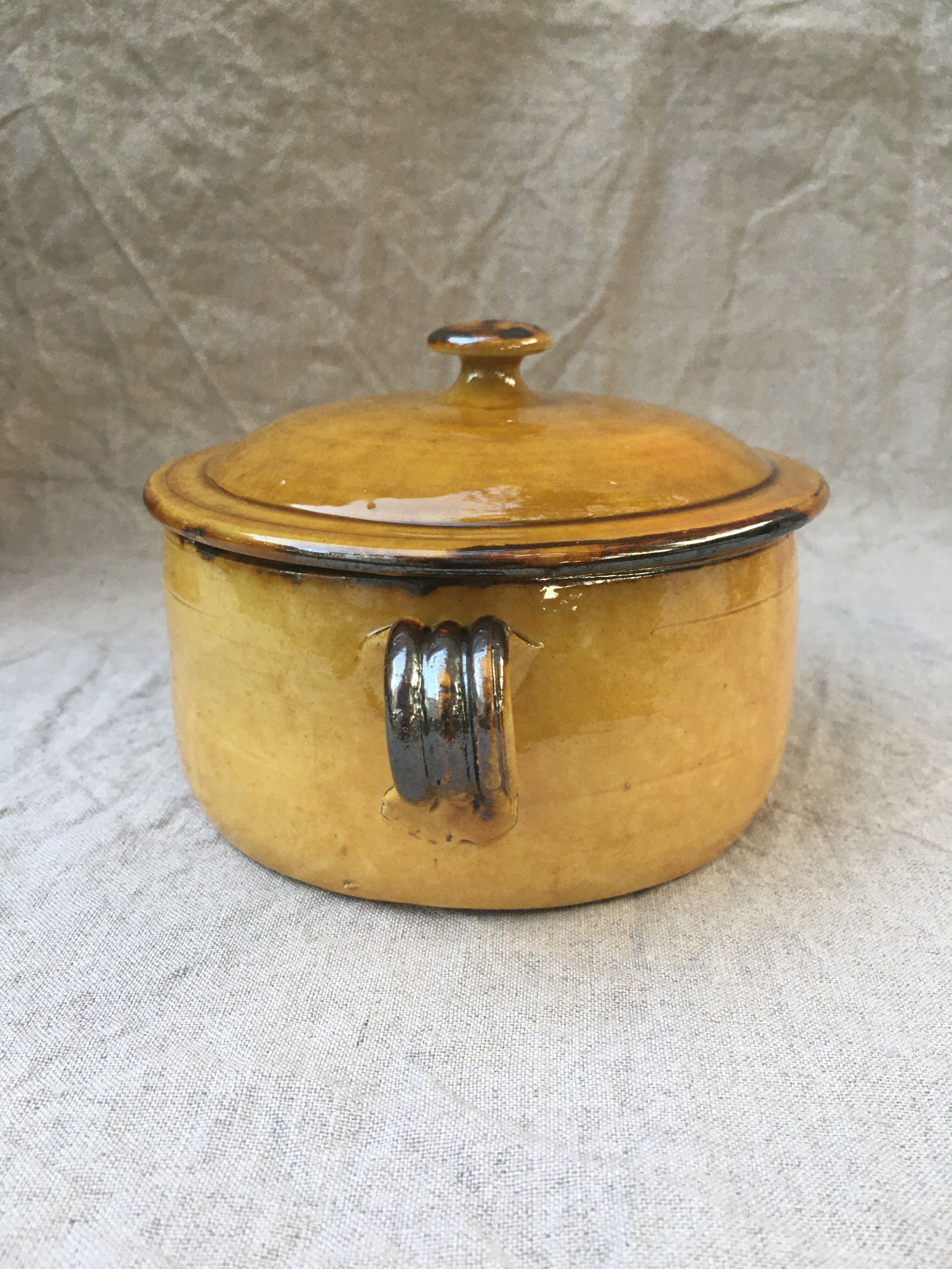 Vallauris Aegitna Saltalamacchia lidded handle pot