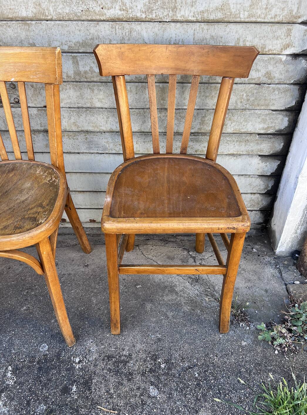 (Lot) 4 vintage wooden bistro chairs by Baumann