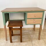 Beech wood desk with 2 drawers, curved legs.