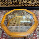 Rounded table in wood and glass