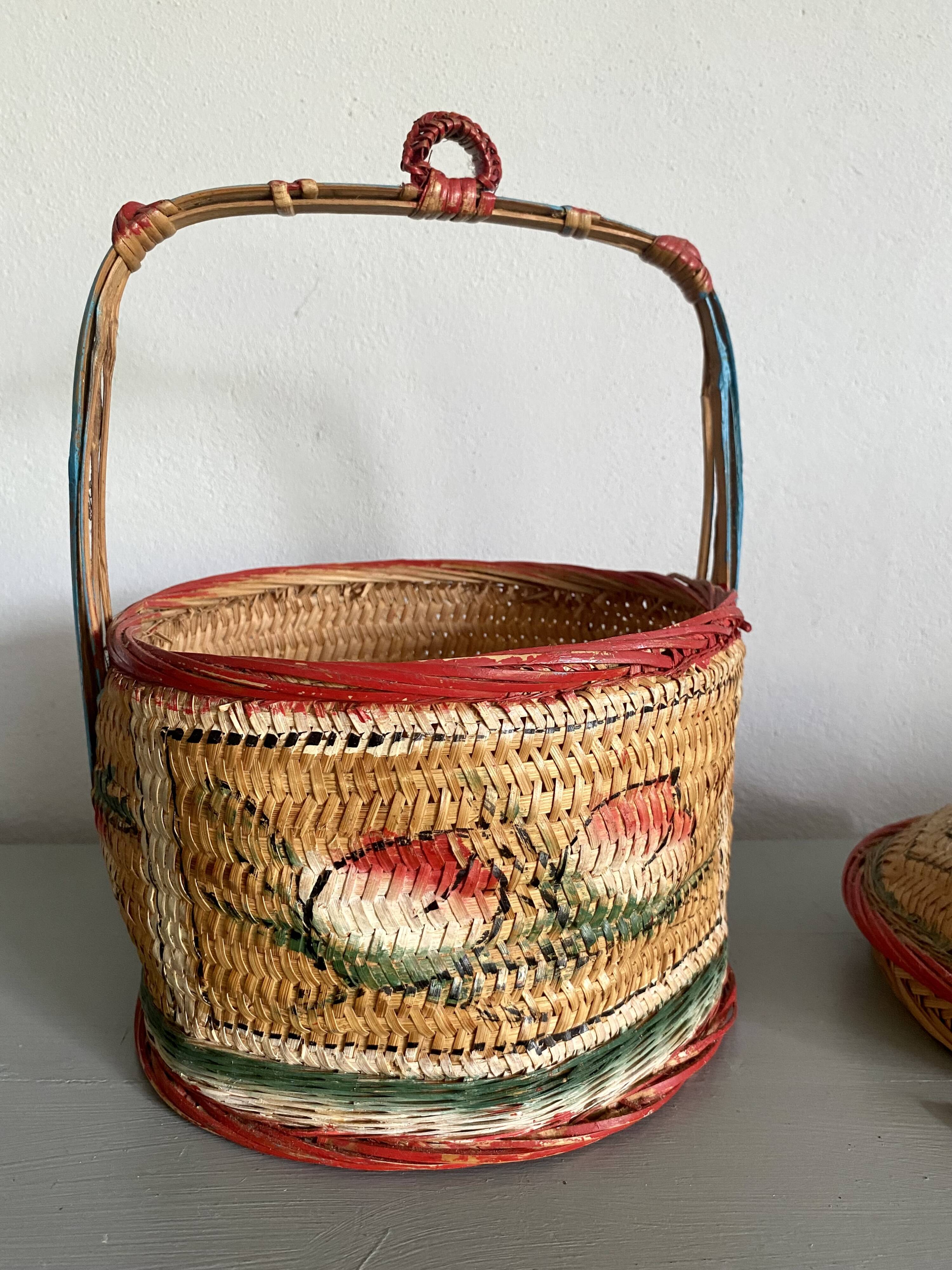 Straw basket, painted decoration, Indonesia