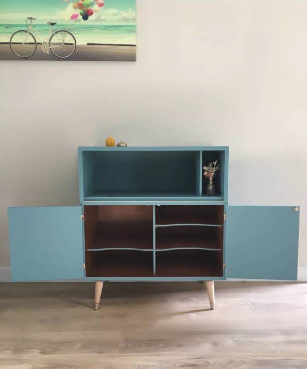 Storage furniture, sideboard