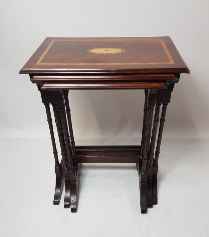 Inlaid trundle table 19th