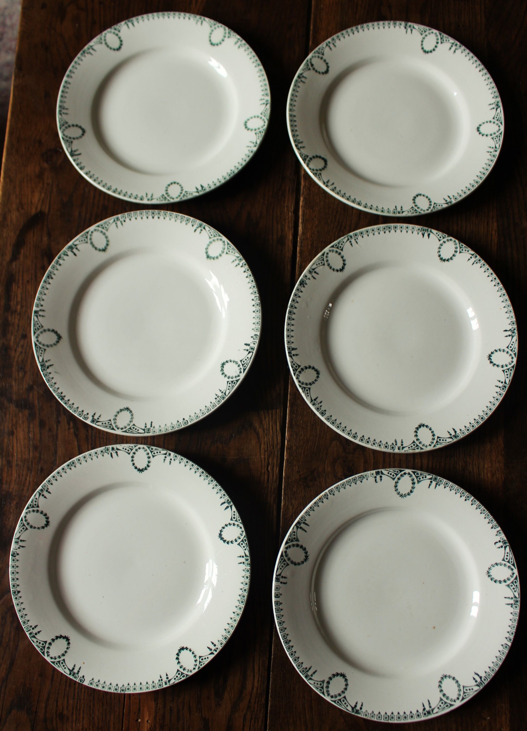 Lot 6 flat plates green Saint Amand