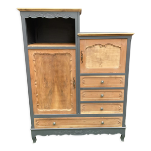 Armoire asymétrique