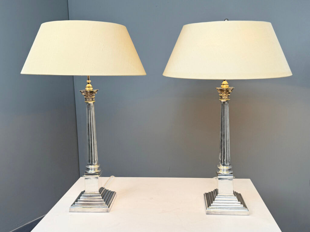 Pair of table lamps, Corinthian columns, silver-plated, England, 1970s