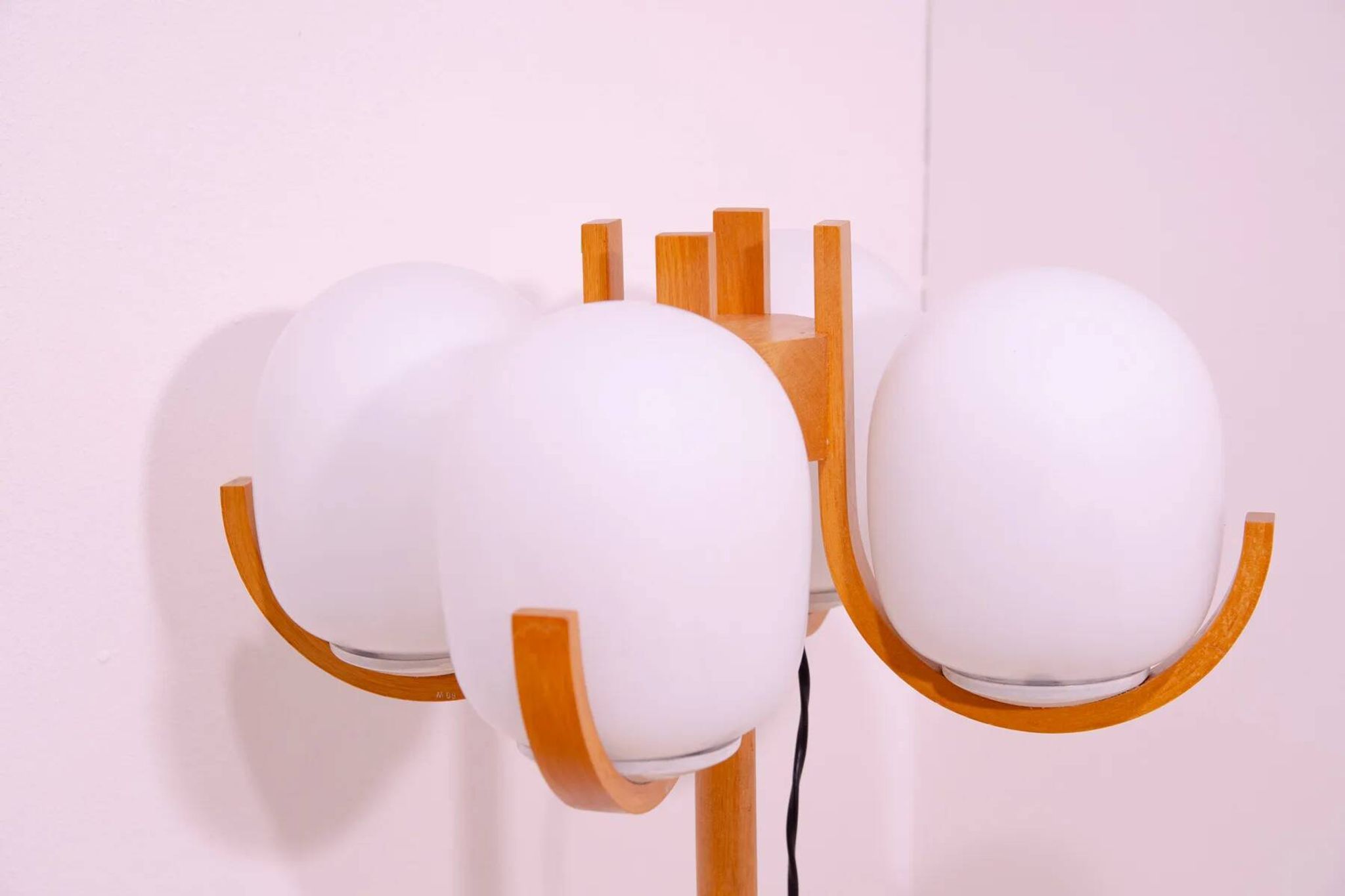 Lampe de sol de l'âge atomique, éclairage d'hôtel vintage, Tchécoslovaquie années 1970