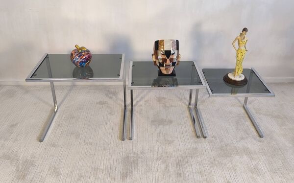 3 tables gigognes vintage en chrome et verre fumé style Roche Bobois