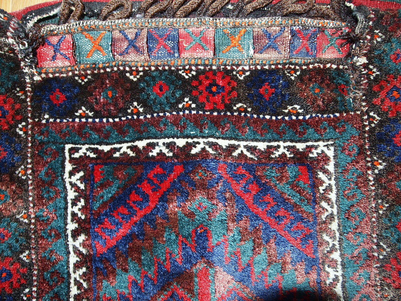 Tapis ancien Persan Kurdish fait main 50 x 59cm