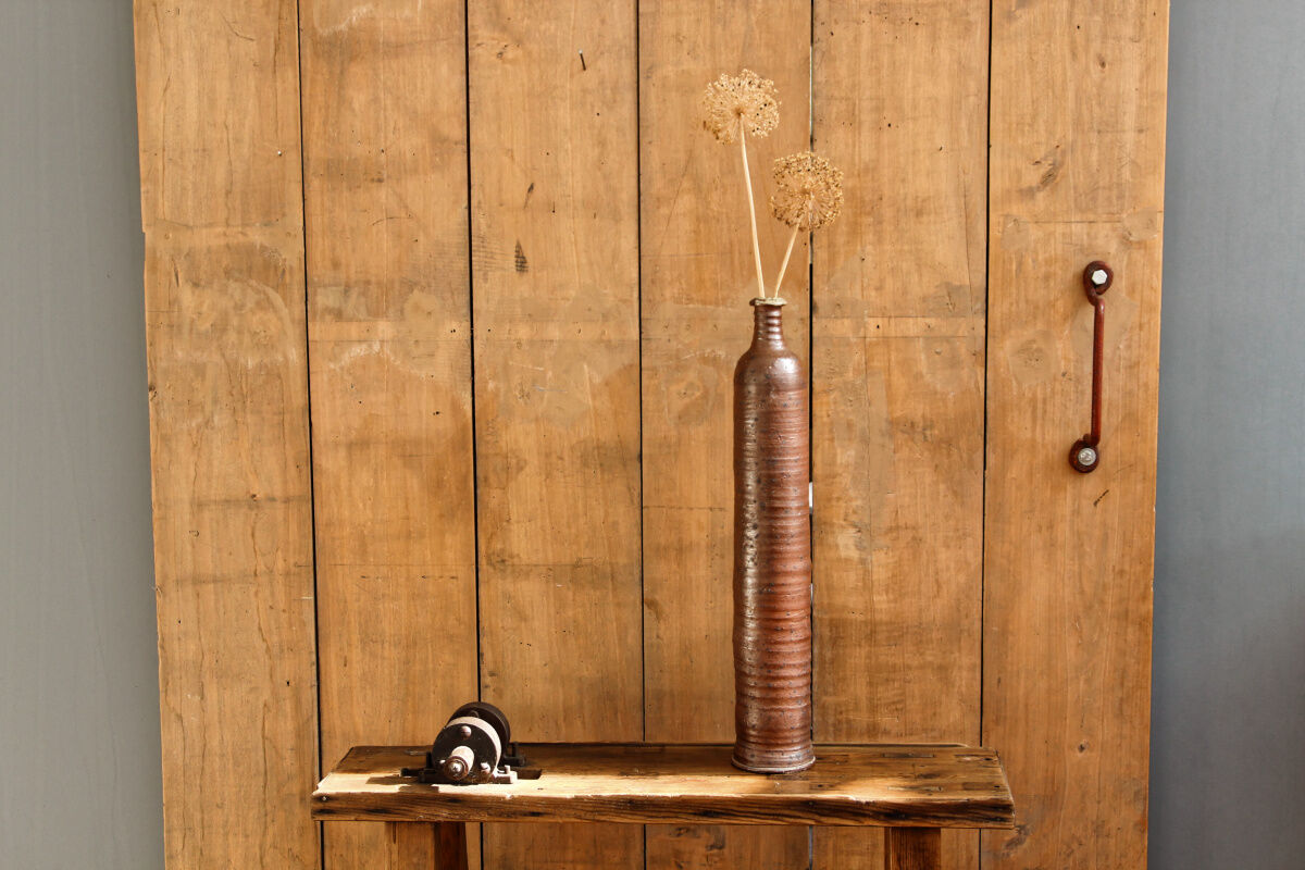 Old workbench - wooden service