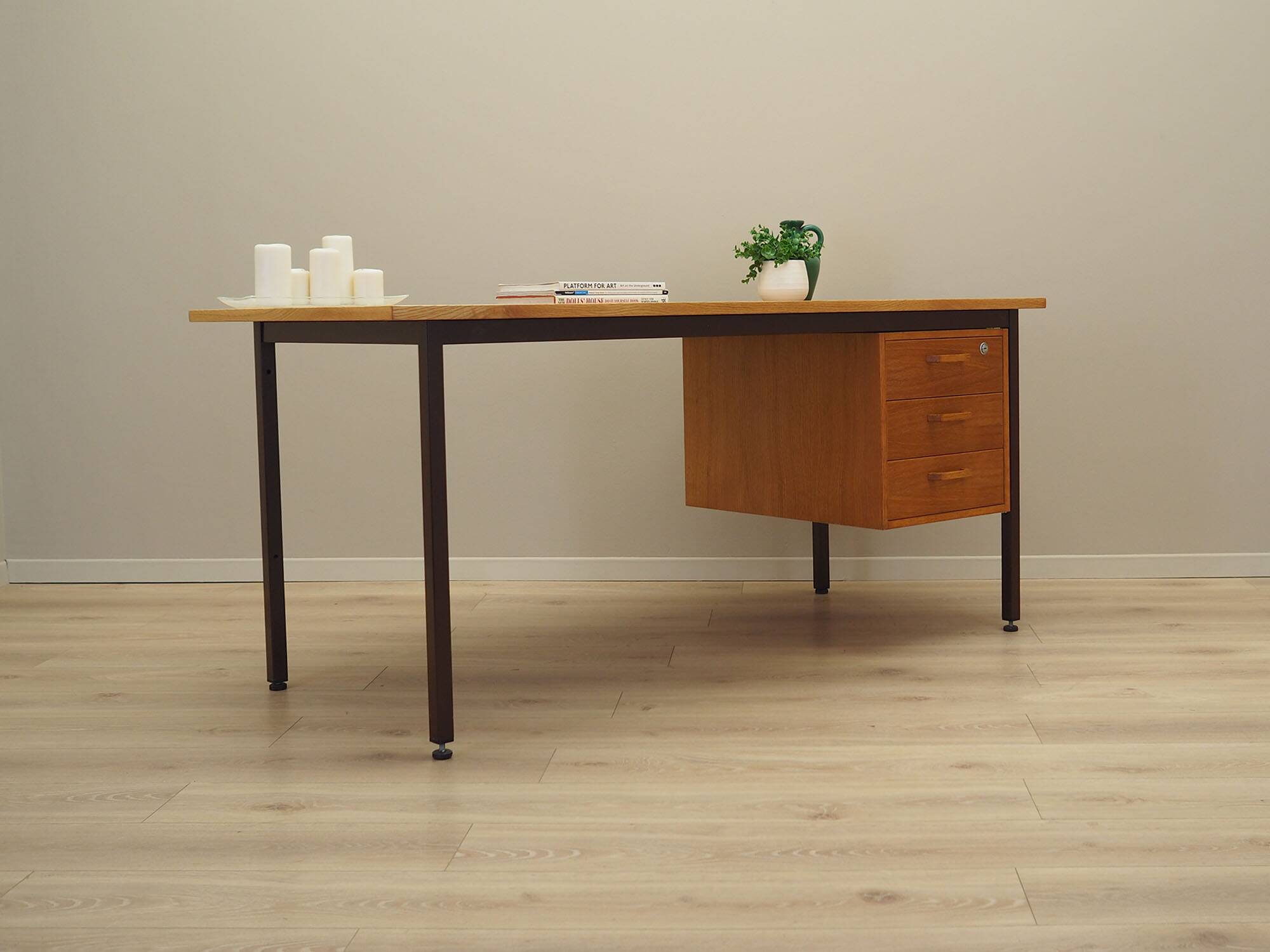 Ash desk, Danish design, 1970s, production: Denmark