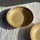 Lot de 2 assiettes creuses en grès liseré brun et marron D21,5