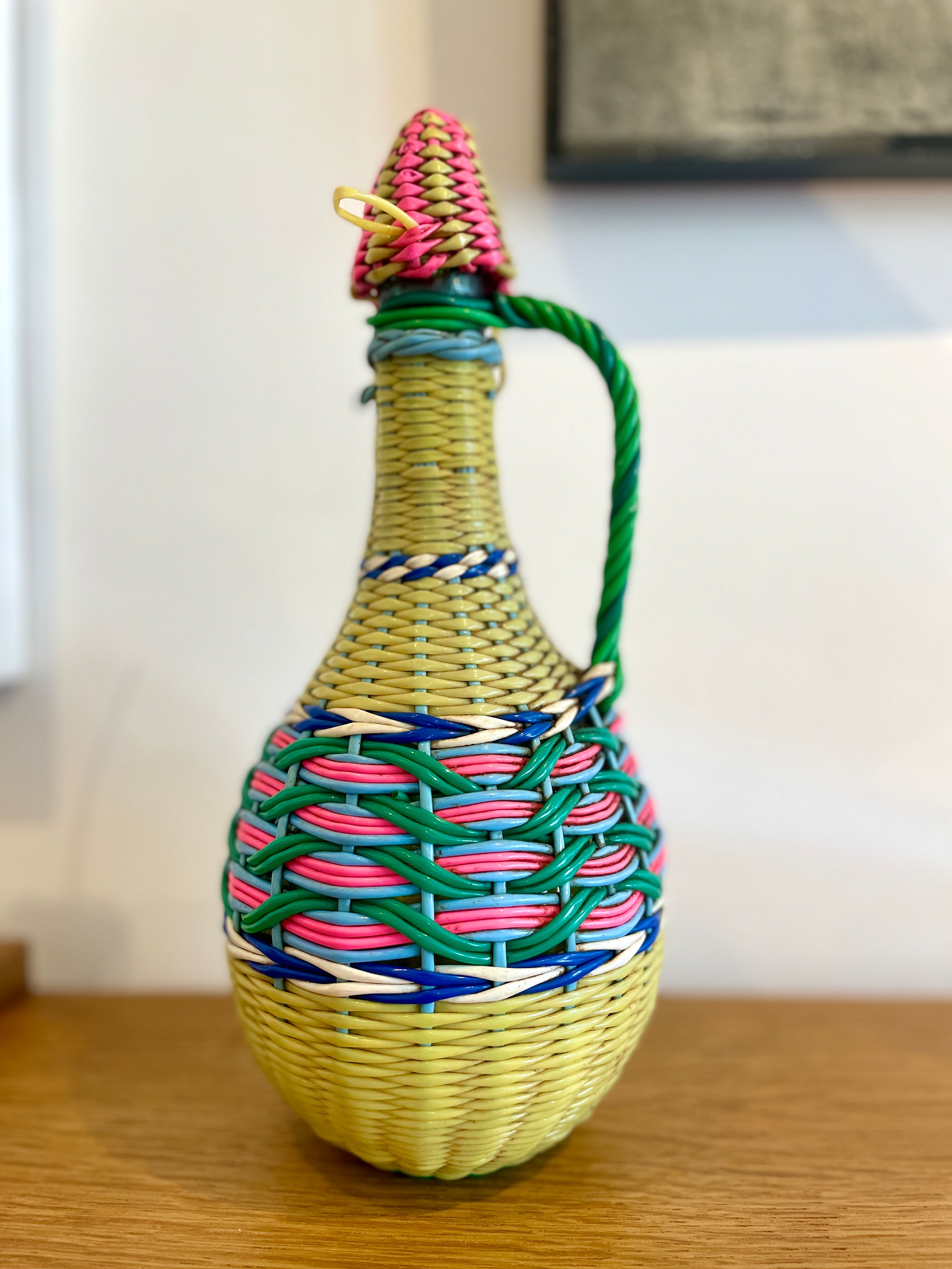 Vintage scoubidou bottle