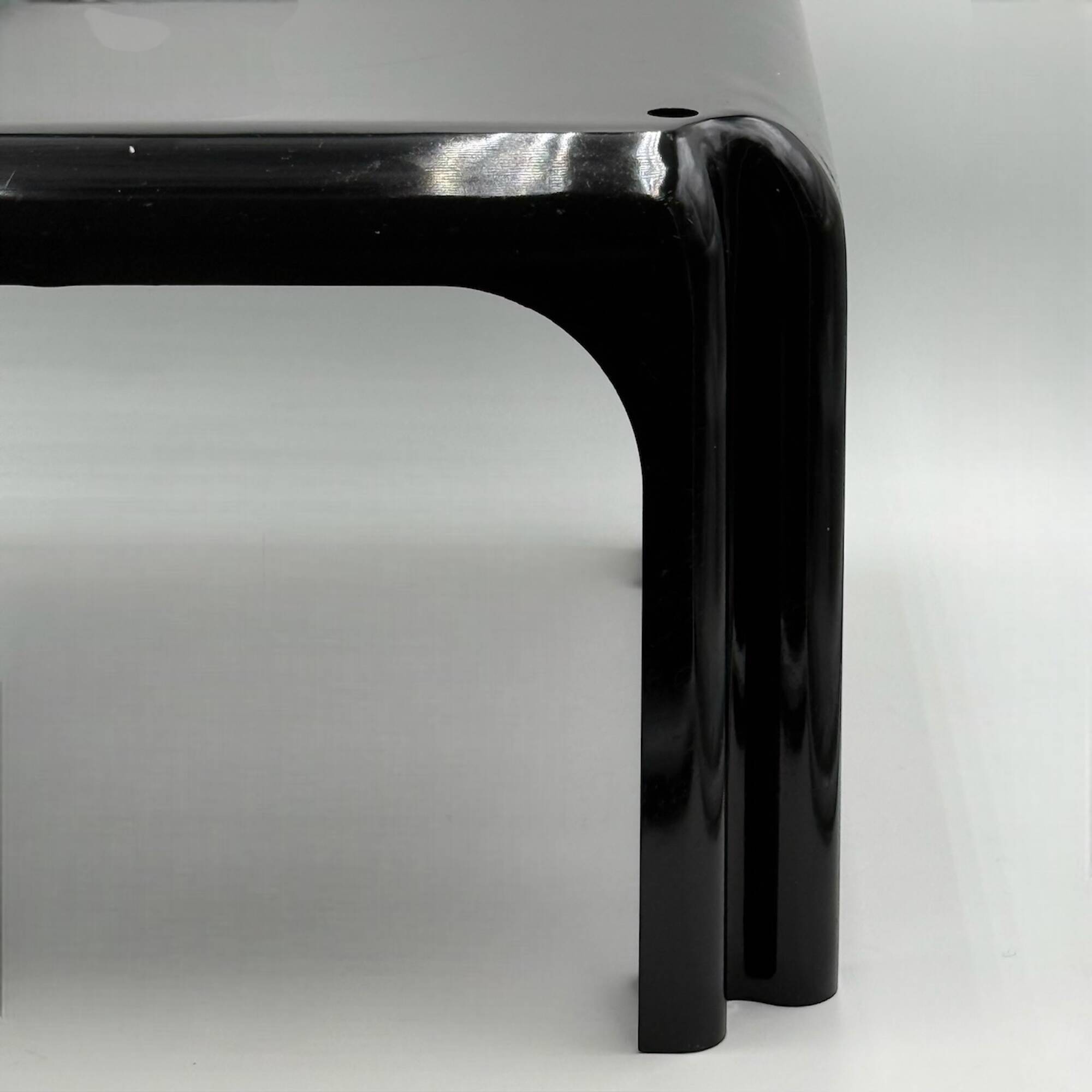 Coffee Table 'Elena', Vico Magistretti Design for Metra Italy, Glossy Black, 1970s