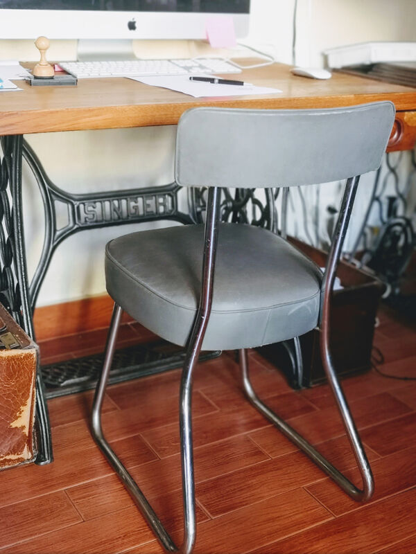Chaise de bureau industrielle strafor