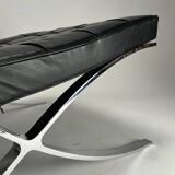 Paire de chauffeuses Barcelona attribuées à Mies Van Der Rohe pour Knoll International, années 1980