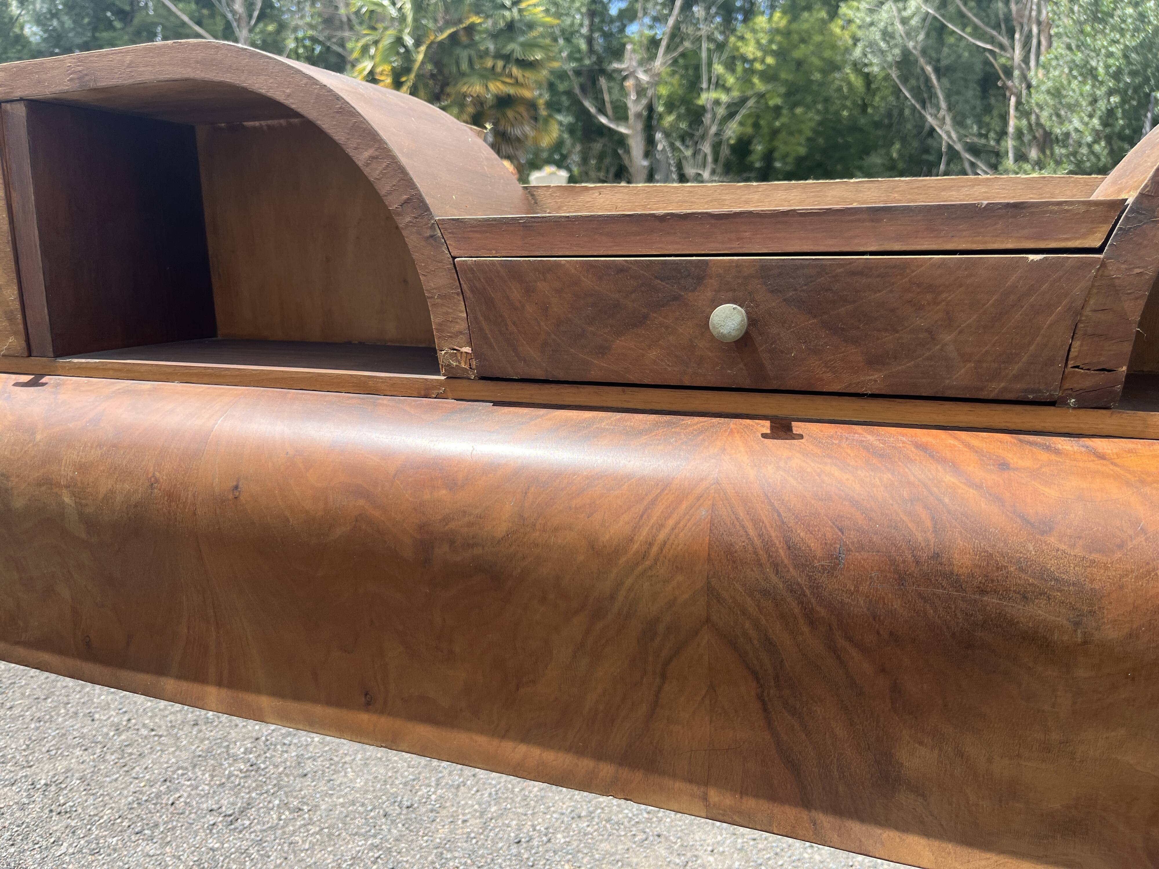 Art Deco Console Headboard in Walnut Veneer – 1930s