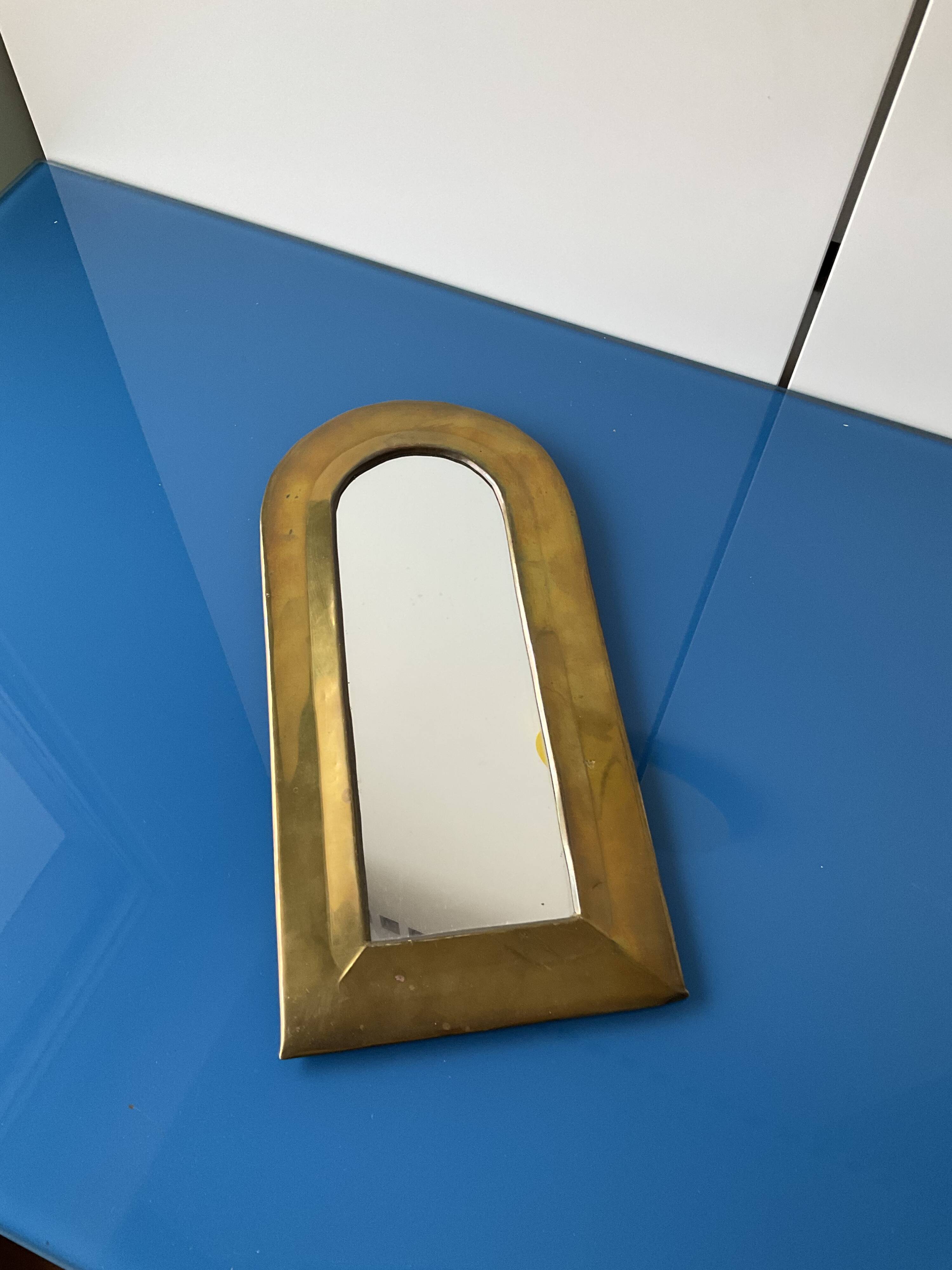 Small oriental mirror