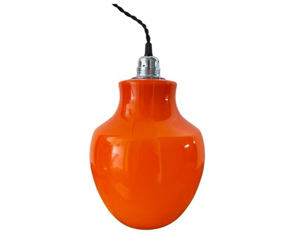 Suspension of the 70s in orange opaline electrified to nine