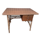 Bureau ancien en rotin