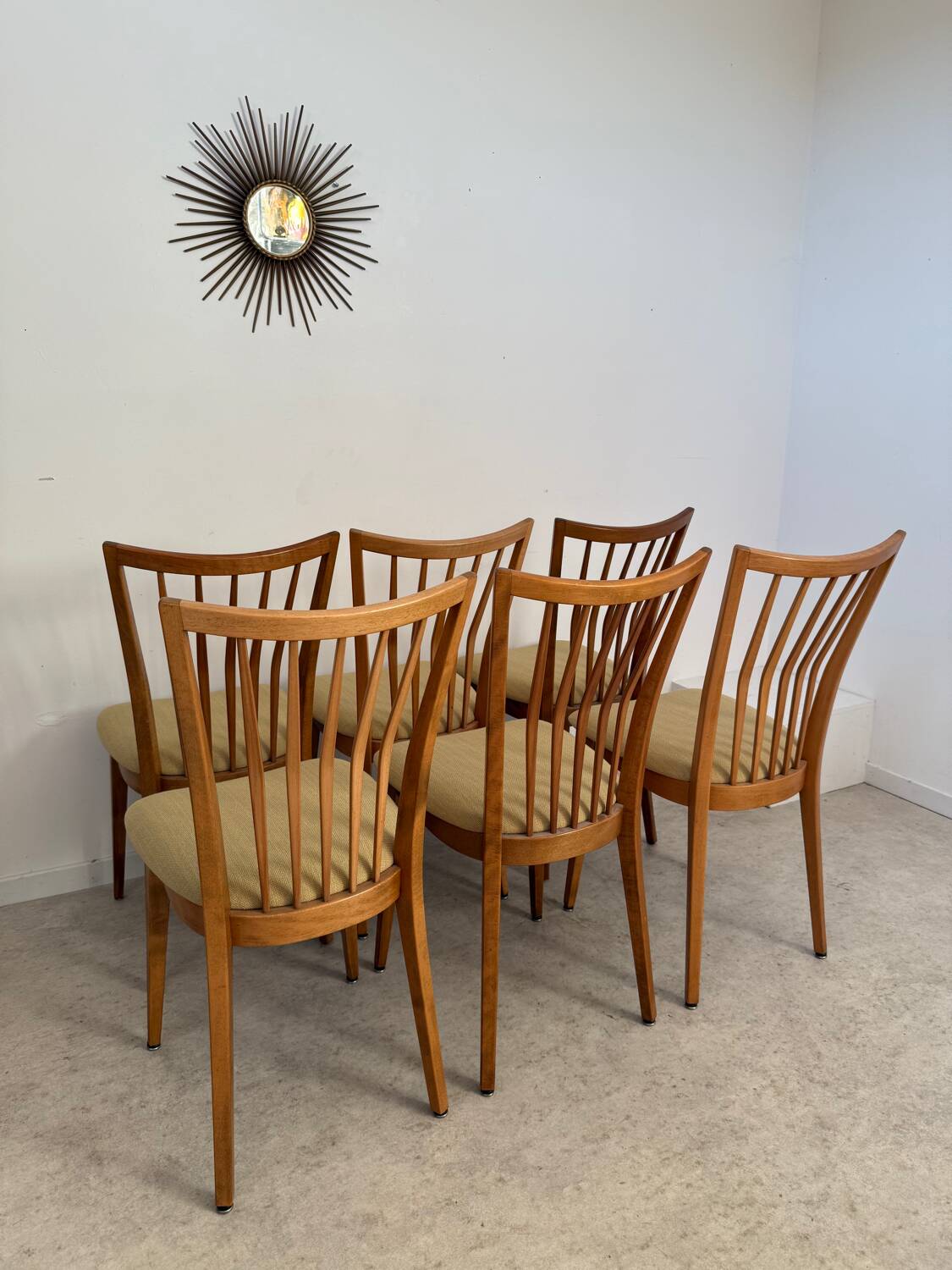Lot of 6 old solid beech chairs, vintage design from the 60s, new fabric