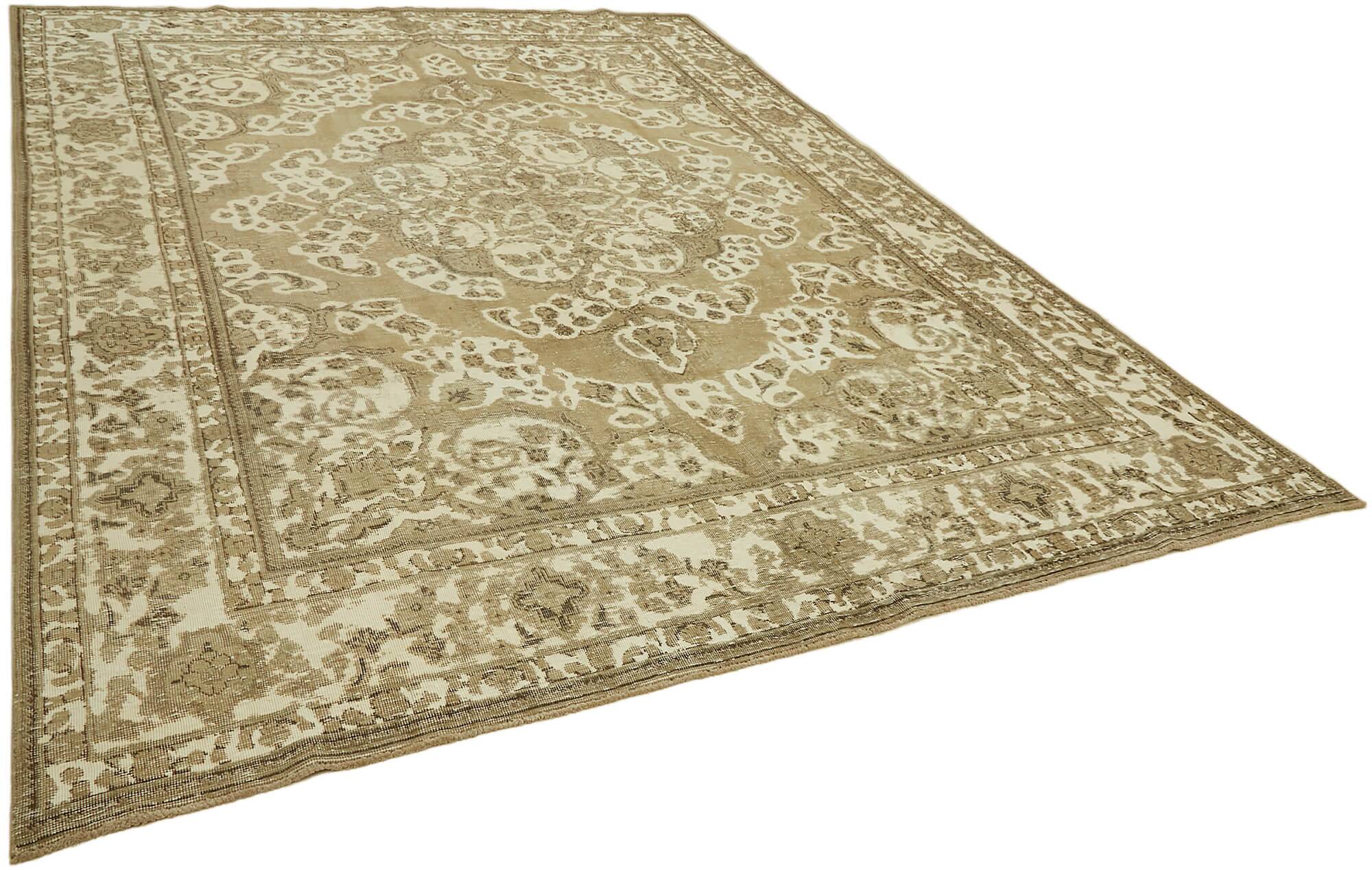 286 cm x 374 cm beige wool carpet
