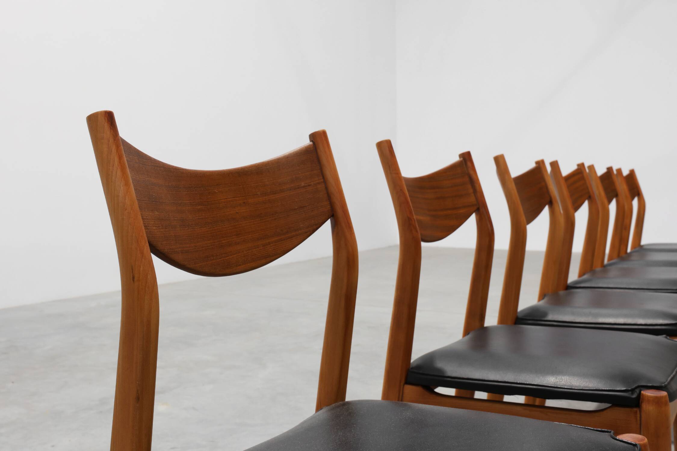 Set of Six Mid-Century Modern Belgian Teak Dining Chairs, 1960s