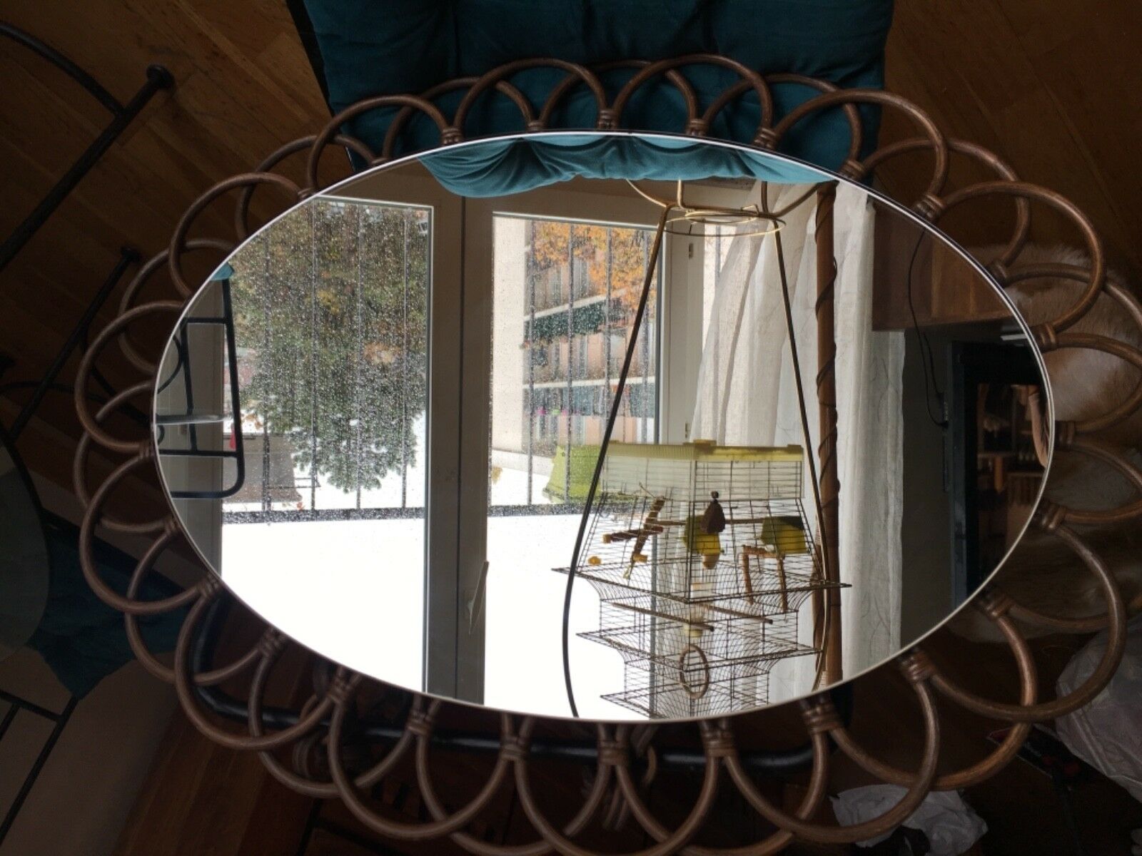 Vintage sun mirror in 60s rattan with rattan fastener 57x40cm
