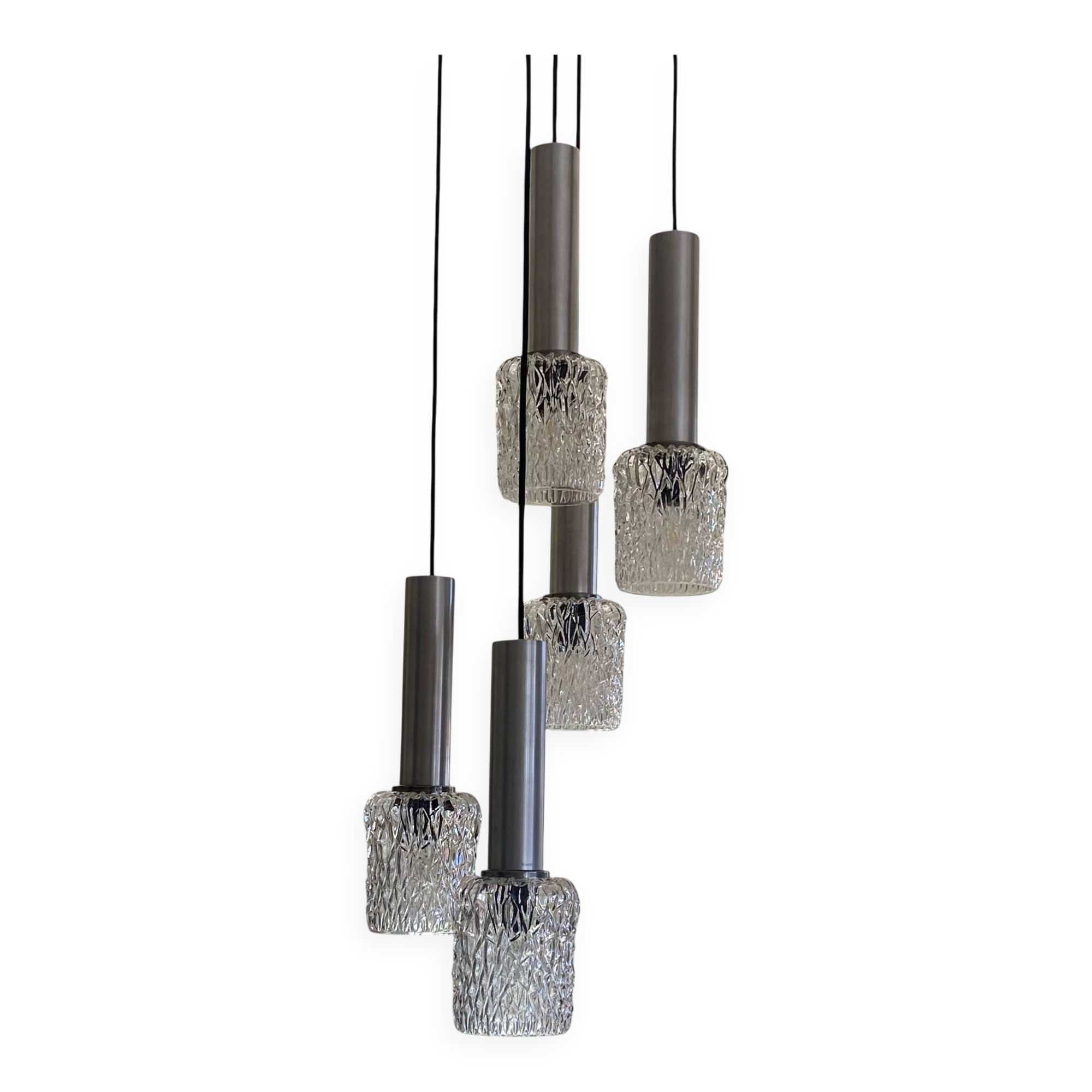 Large cascading chandelier with 5 glass lampshades and aluminium tube.