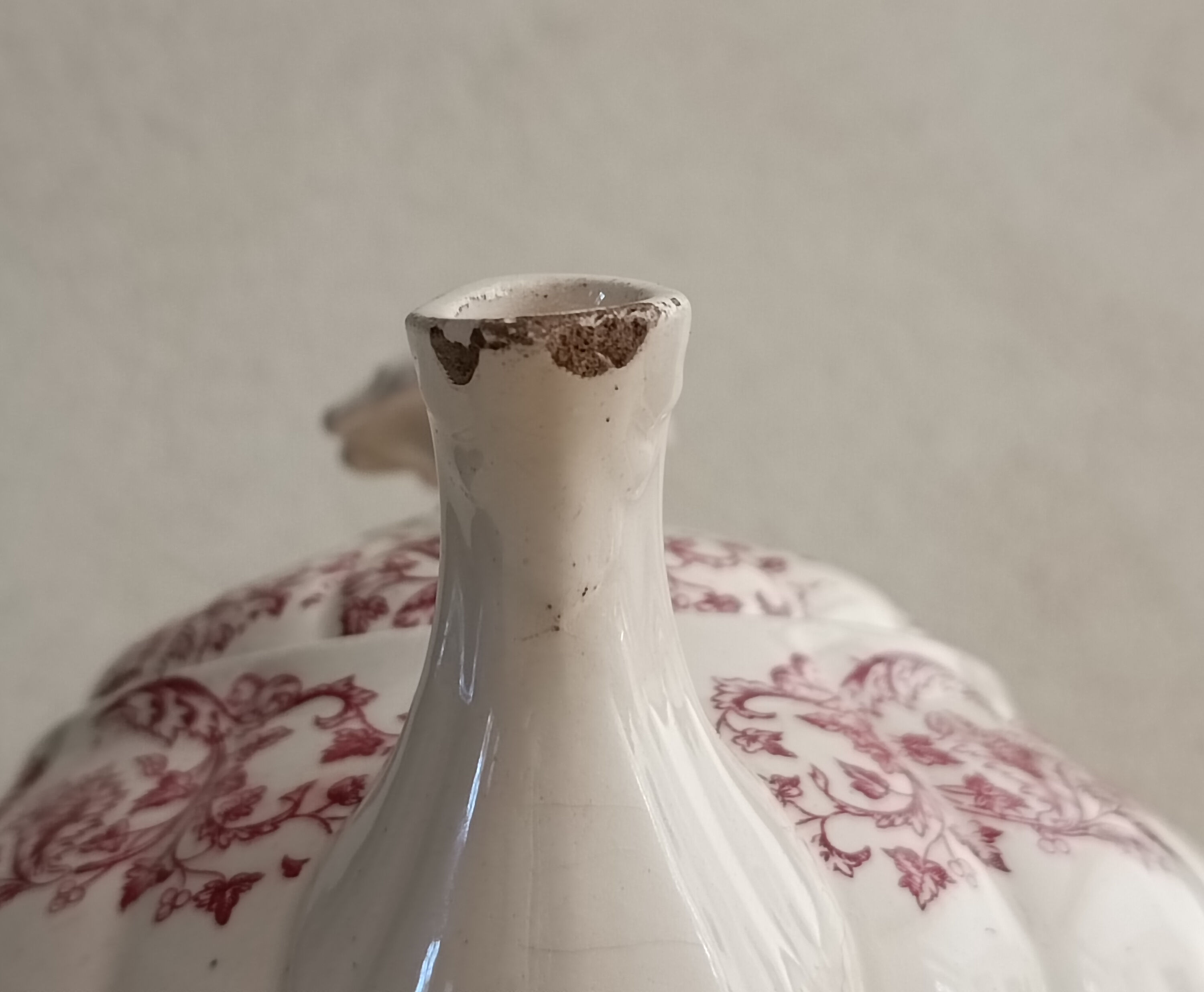 Longchamp Iron Earth Teapot