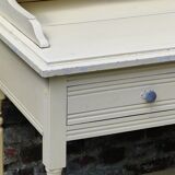 Dressing table toilet