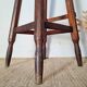 Tabouret haut d'atelier patiné