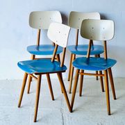 Chaises de salle à manger par TON