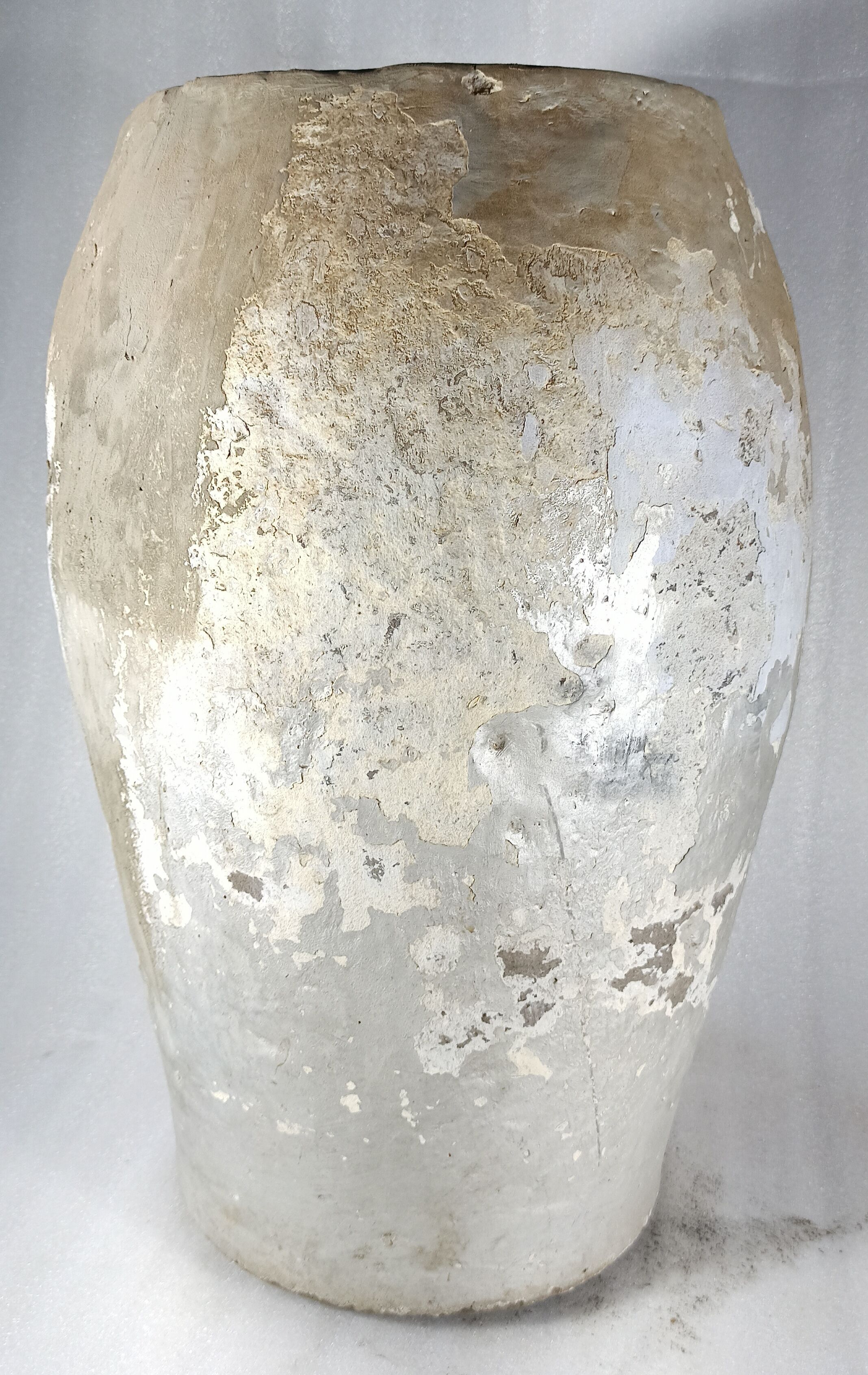Gray terracotta jar
