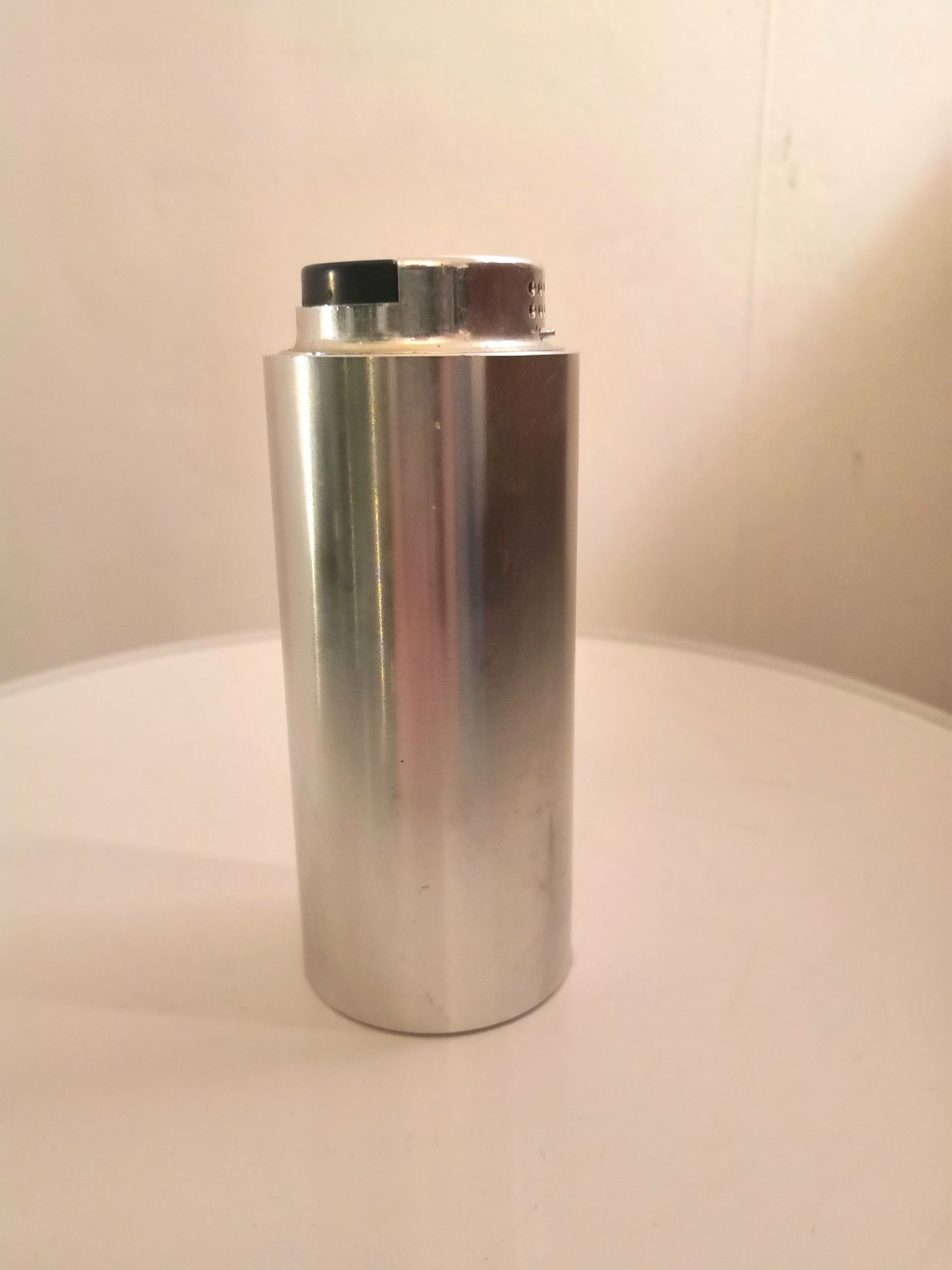 Unitron Koei Piezo table lighter design 70s