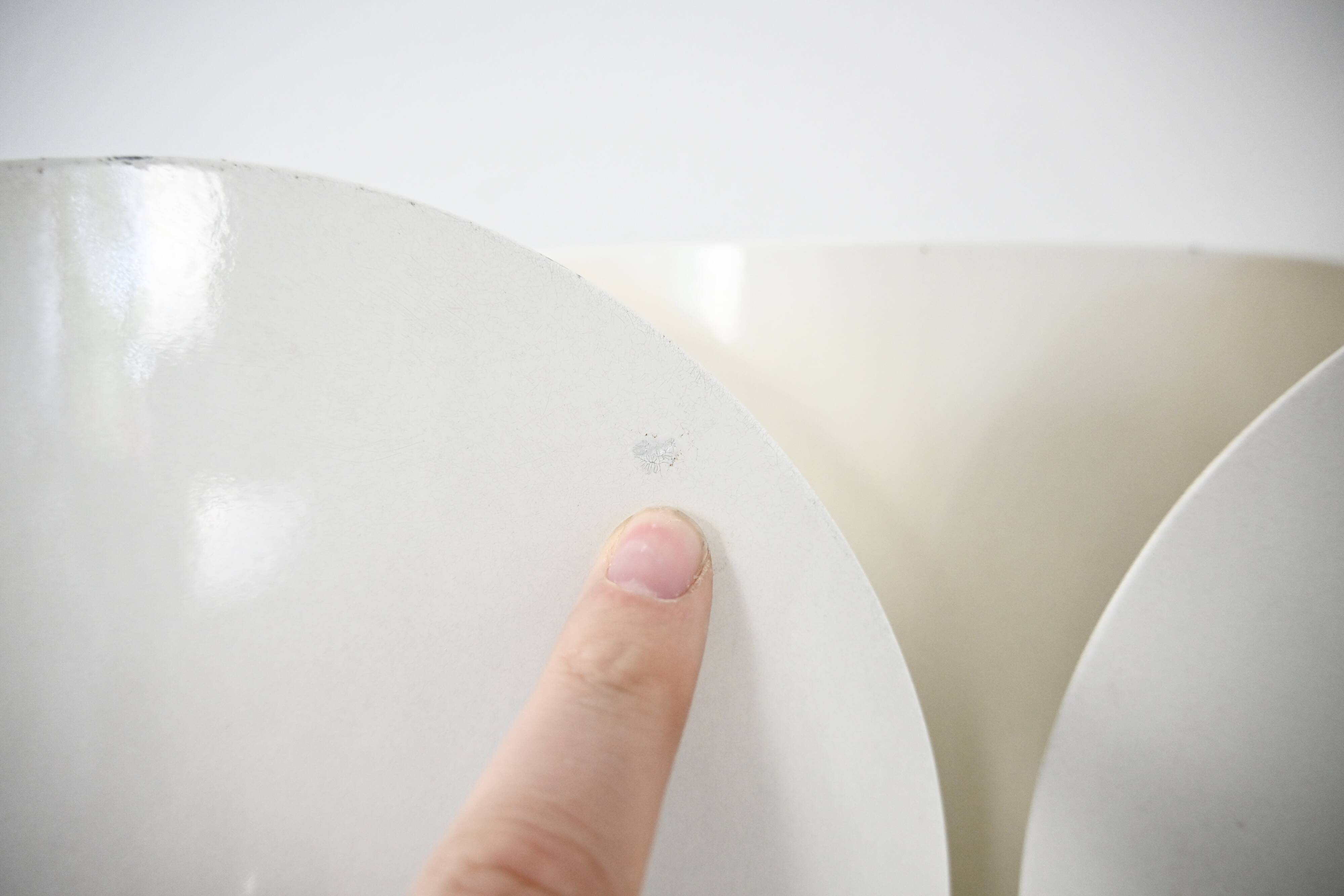 White "Foglio" wall light, by Tobia & Afra Scarpa for Flos, 1960s.