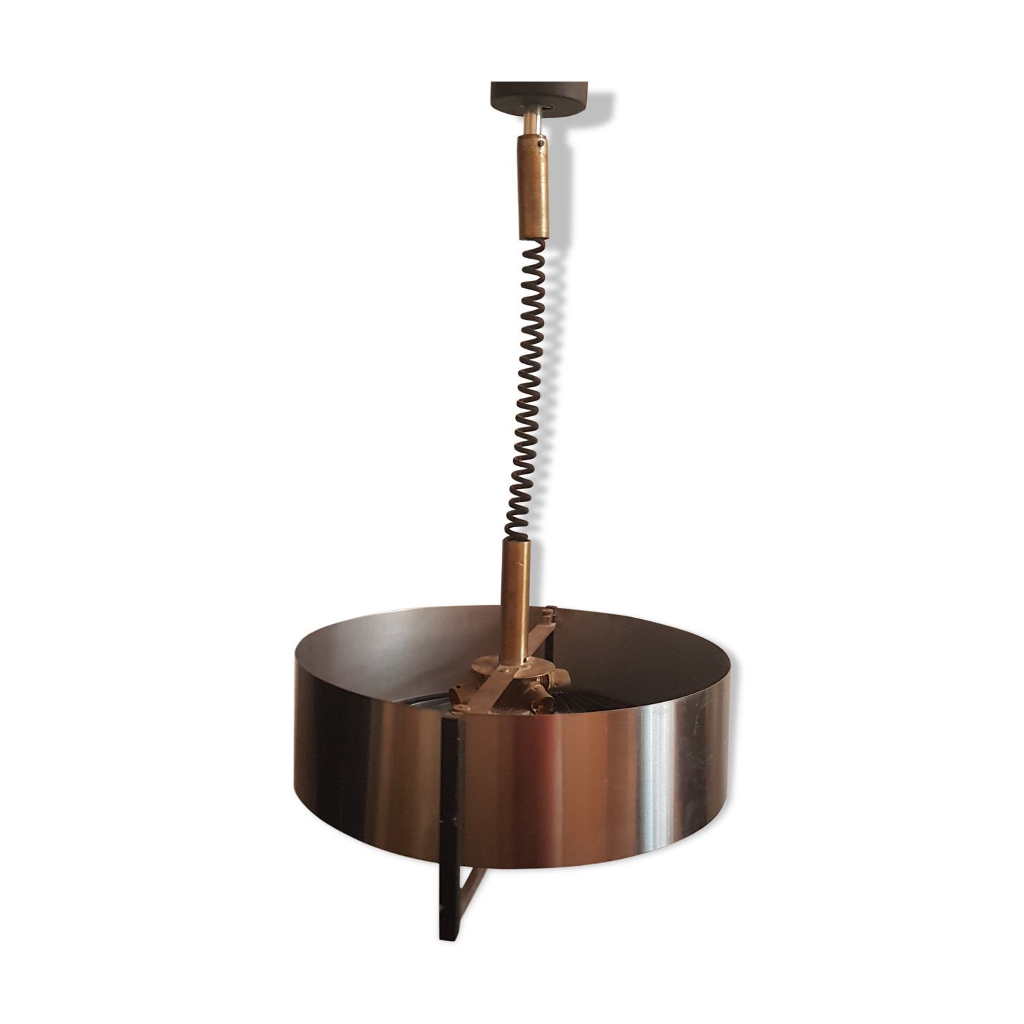 Suspension up and down in scandinavian metal