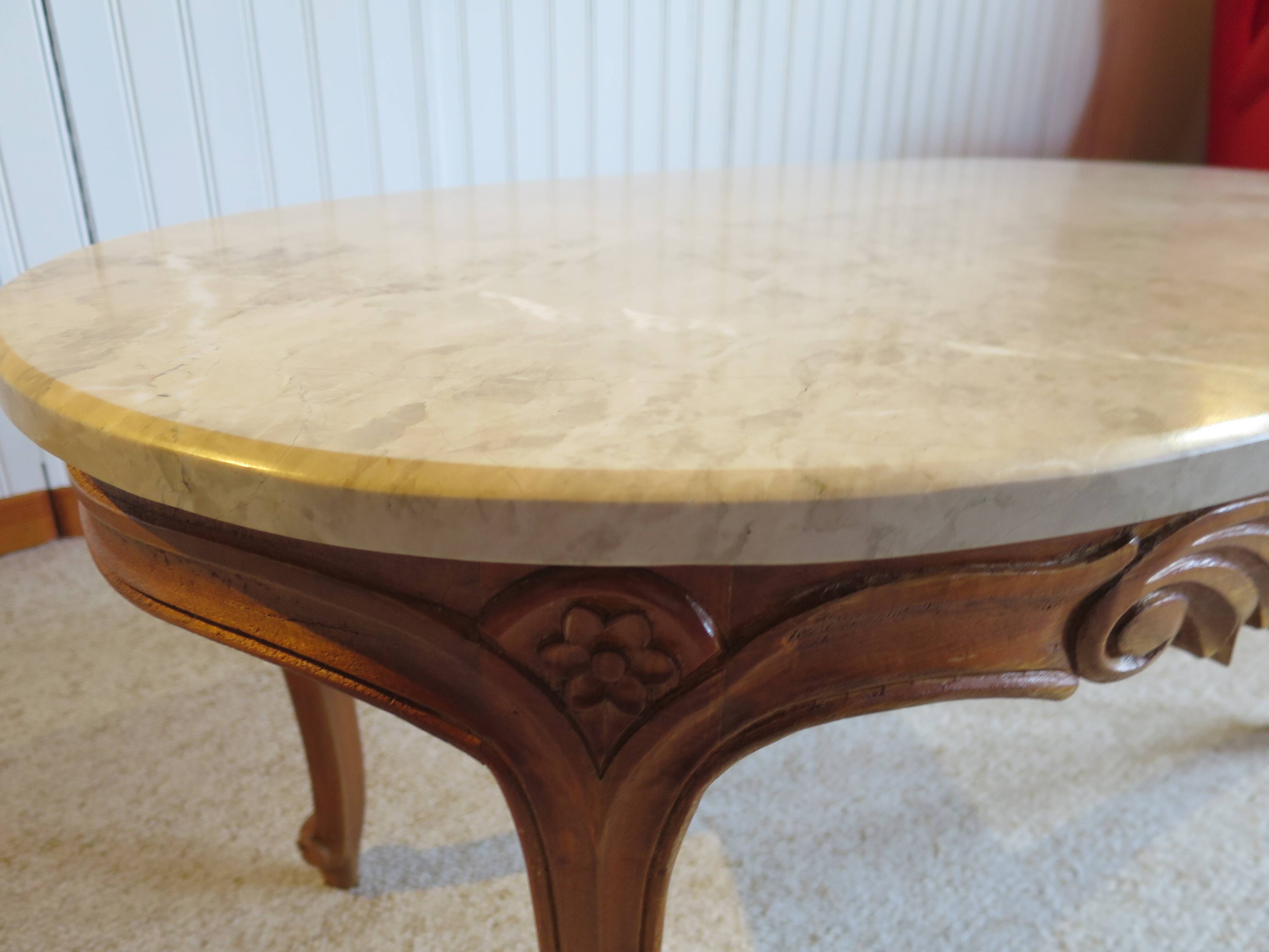 Oval coffee table - carved wood - white veined marble - Regency / Louis XV style