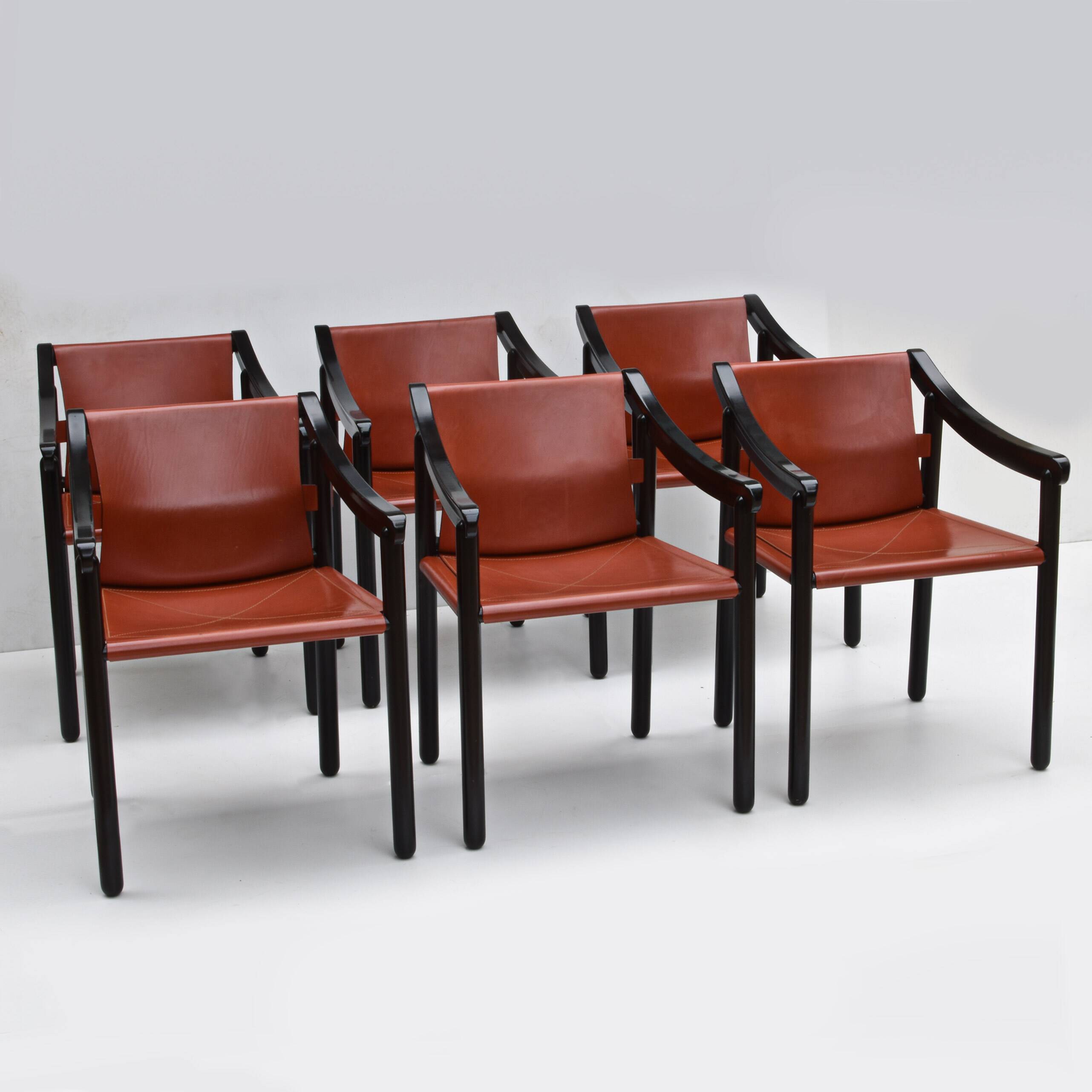 Set of 6 model 905 chairs by Vico Magistretti
