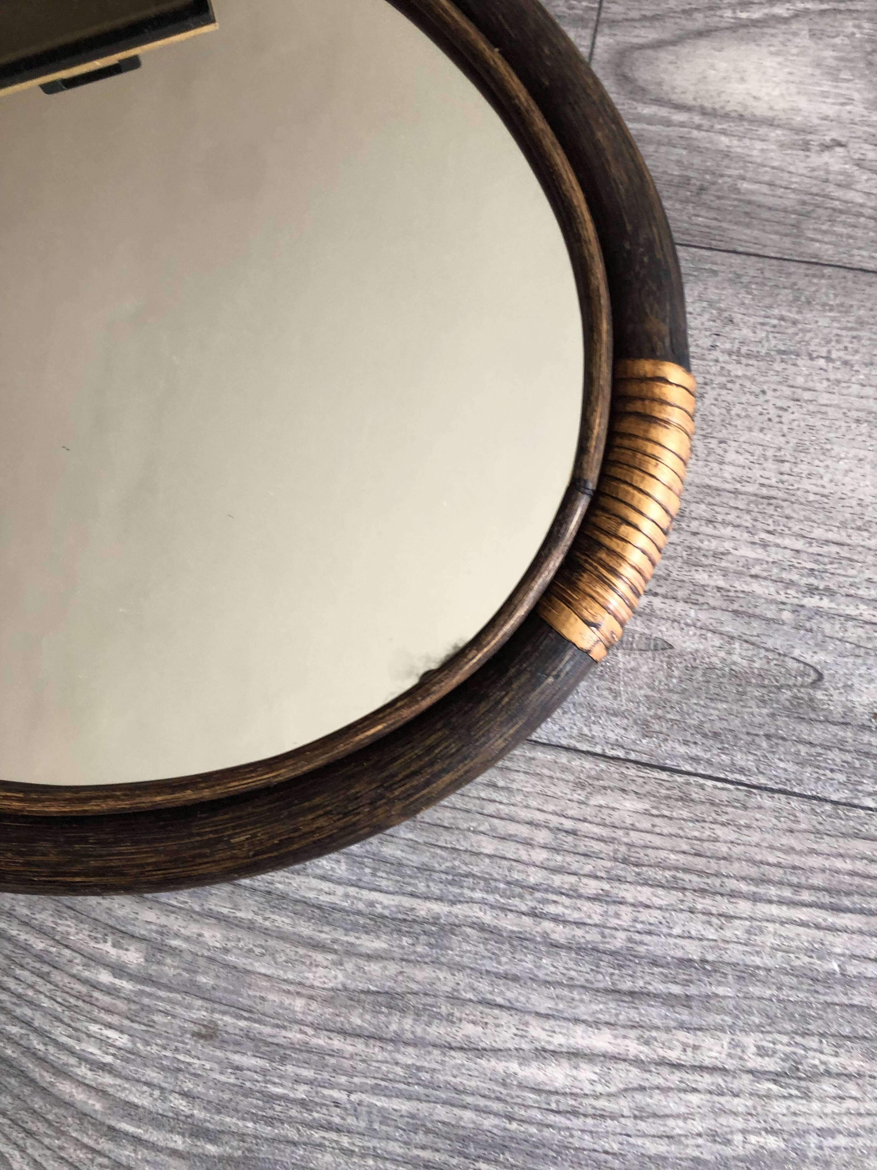 Oval rattan mirror