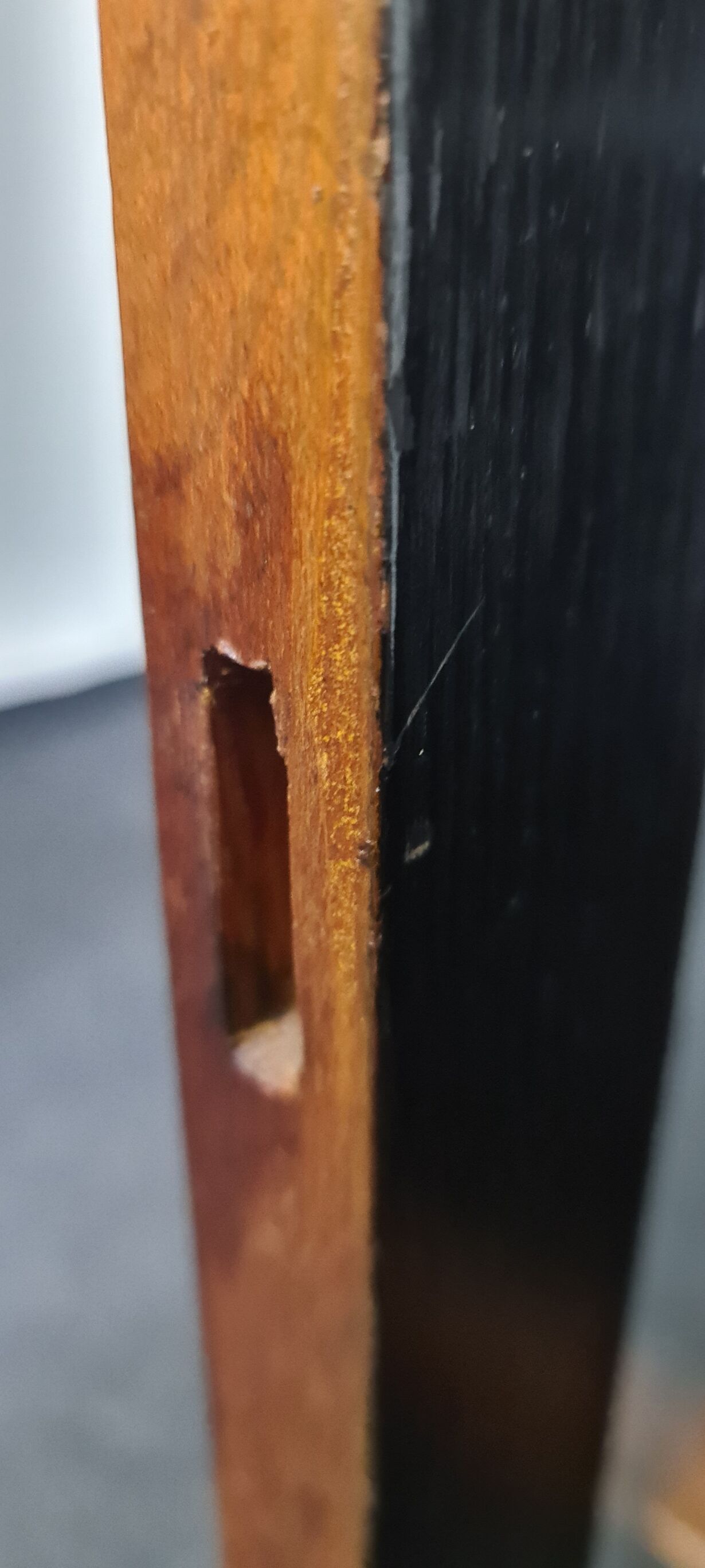 Vitrine de chêne millésimé