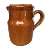 Wine pitcher
