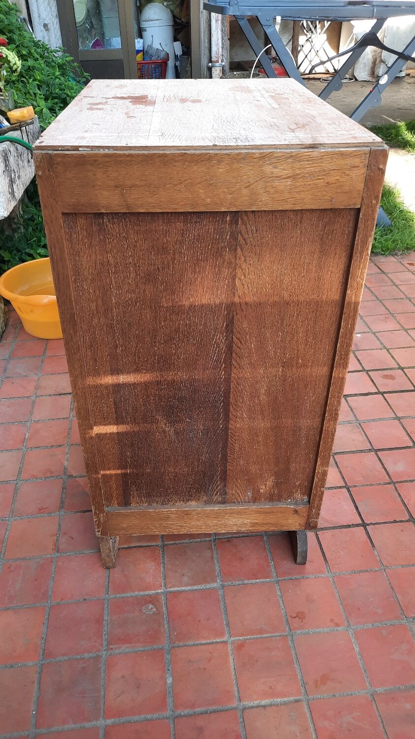Vintage chest of drawers