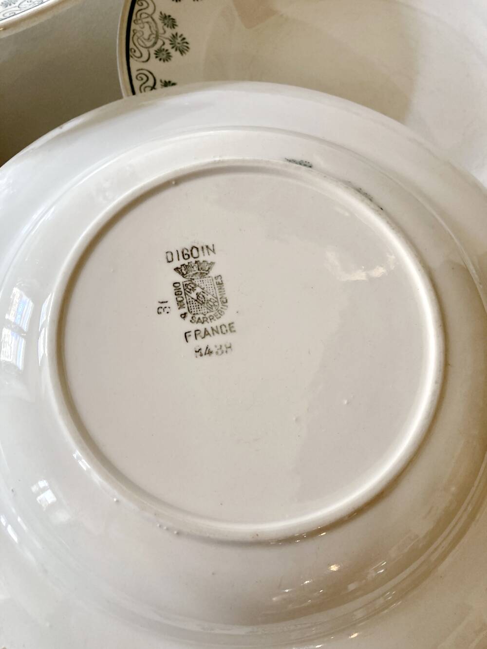 6 deep plates Digoin & Sarreguemines, emerald green floral decoration