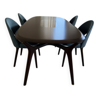Table et chaises Roche Bobois