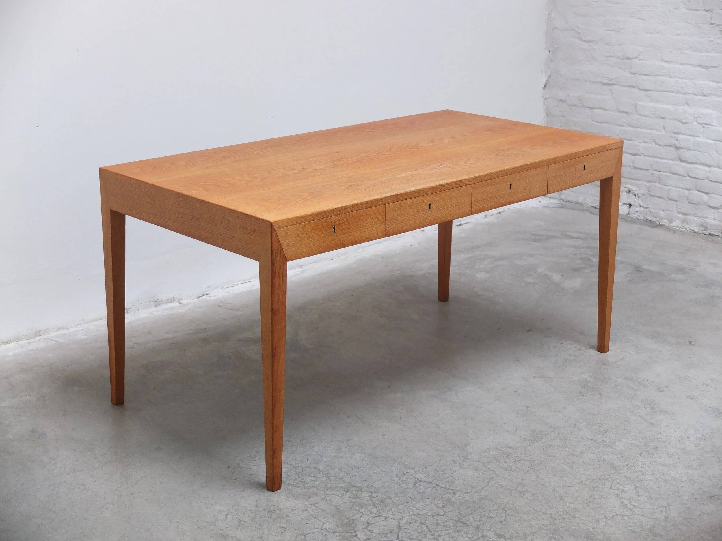 Freestanding 'Model 36' desk in oak by Severin Hansen for Haslev, 1958